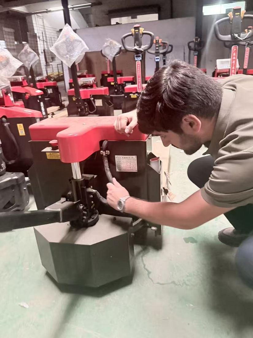 Transpalet ve kaldırma ekipmanı fabrika denetimi